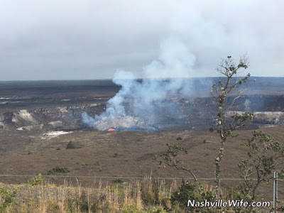 Hawaii volcano active lava flow